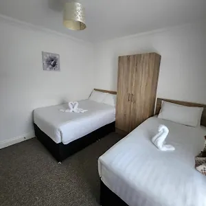  Homestay Park View With Free Minibar Tea&coffee Ireland